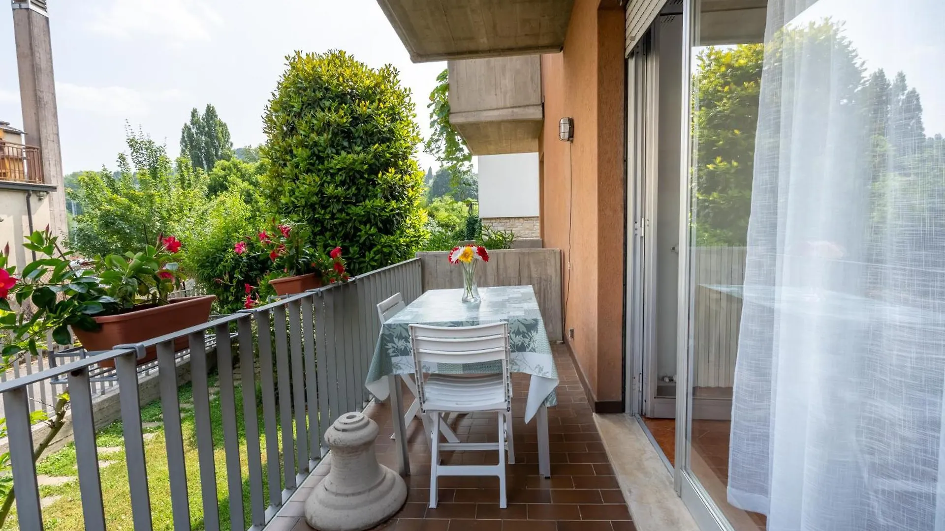 Django'S Apartments Bergame Italie